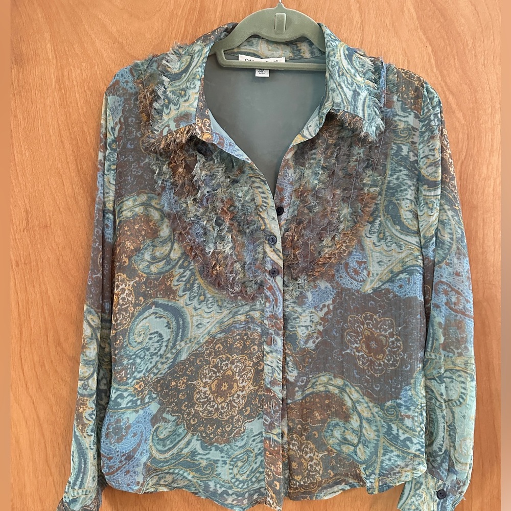 Cold Water Creek blue green pattern print button down shirt. Petite Medium.